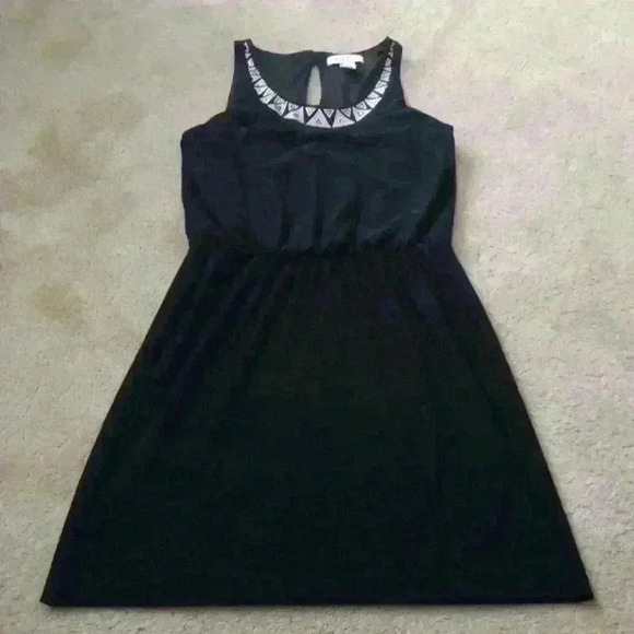 WHITE HOUSE‎ BLACK MARKET SLEEVELESS EMBELLISHED DRESS SIZE S - Picture 1 of 10